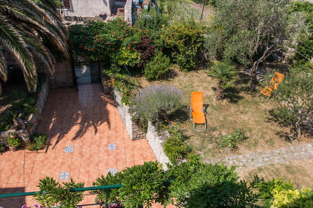 Family House Lana Villa Osor Kültér fotó